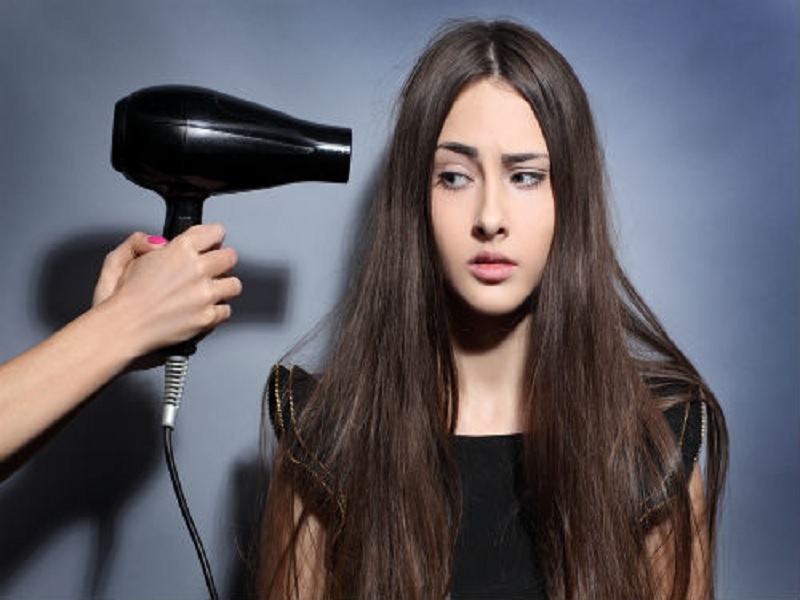 Waspadai Penyebab Kerusakan Rambut