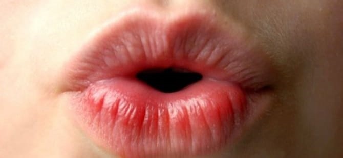 Tips Agar Bibir Merah Alami